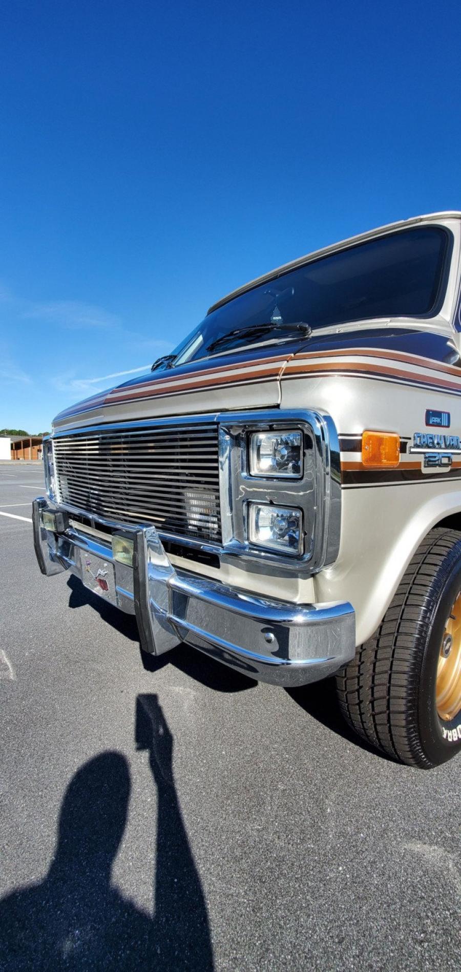Детали экстерьера Chevrolet G20 Conversion Van  (CG21305) 1988 года  (фото 90 из 257)